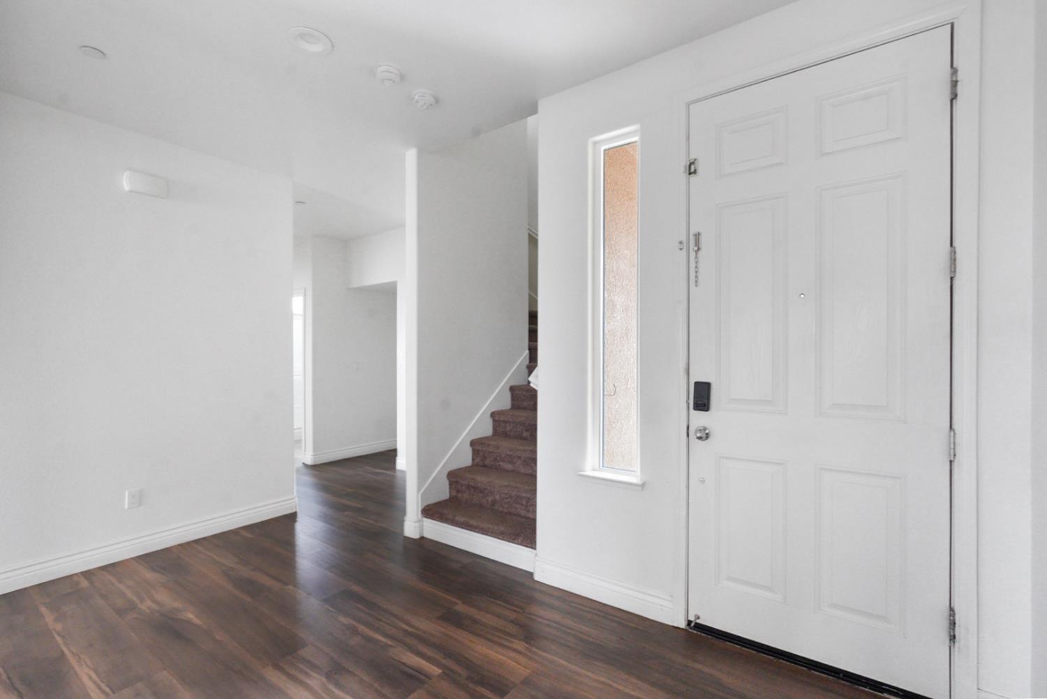 1974 Gus Villalta Dr, Los Banos, CA 93635