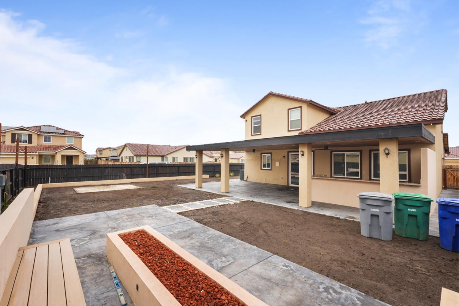 1974 Gus Villalta Dr, Los Banos, CA 93635