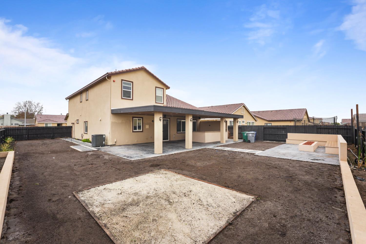 1974 Gus Villalta Dr, Los Banos, CA 93635