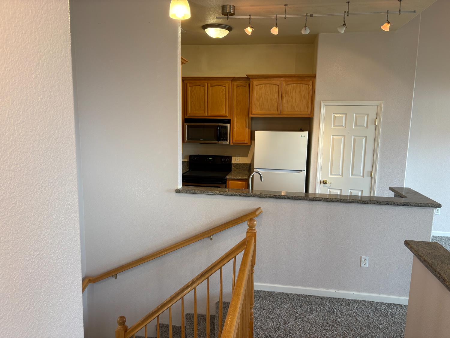 8386 Vista verde Cir, La Grange, CA 95329