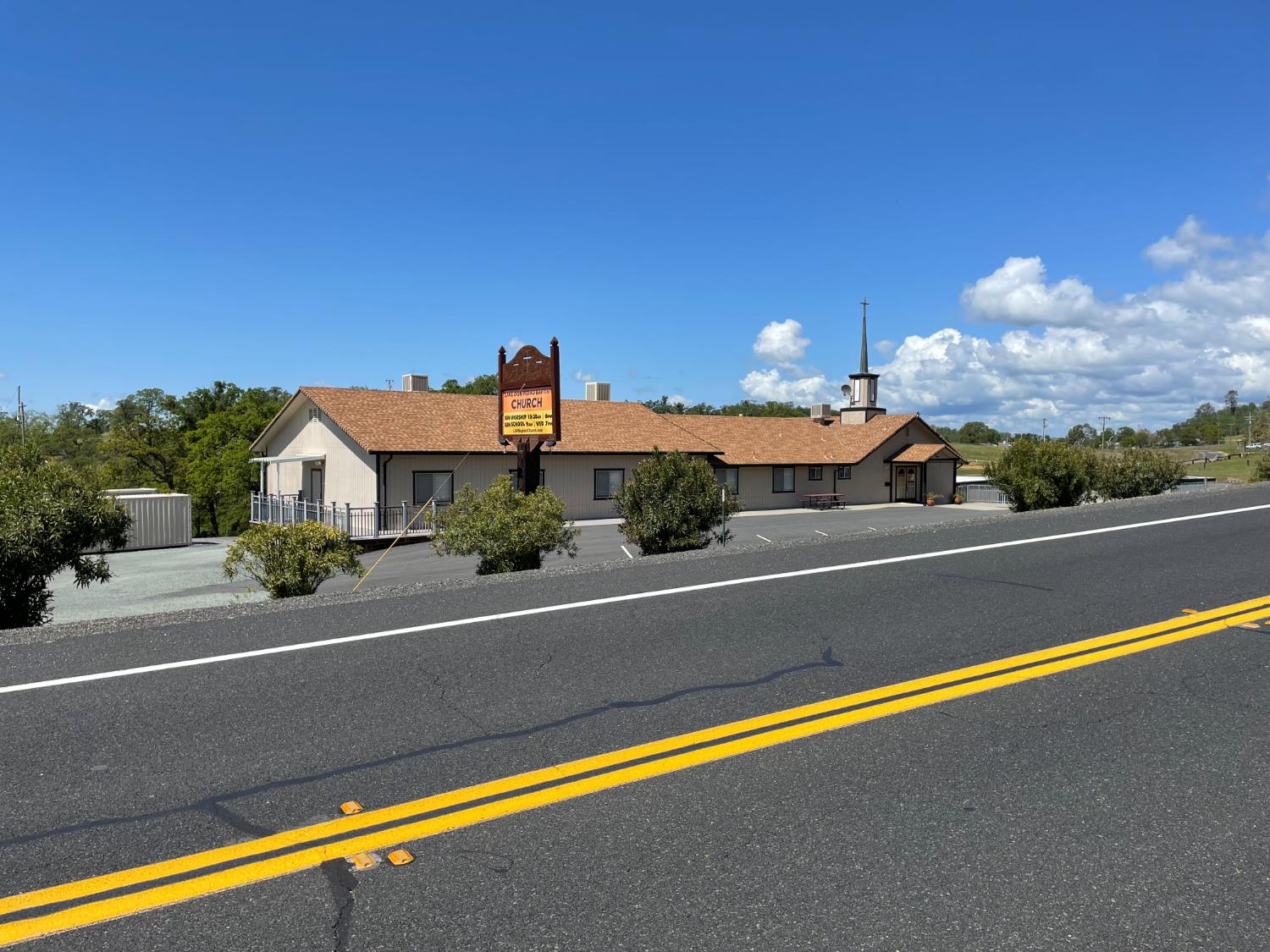 8386 Vista verde Cir, La Grange, CA 95329