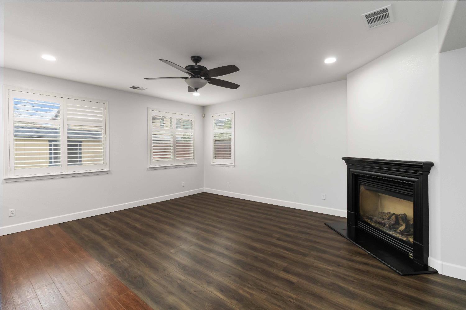 2517 Guadalajara Dr, Modesto, CA 95355