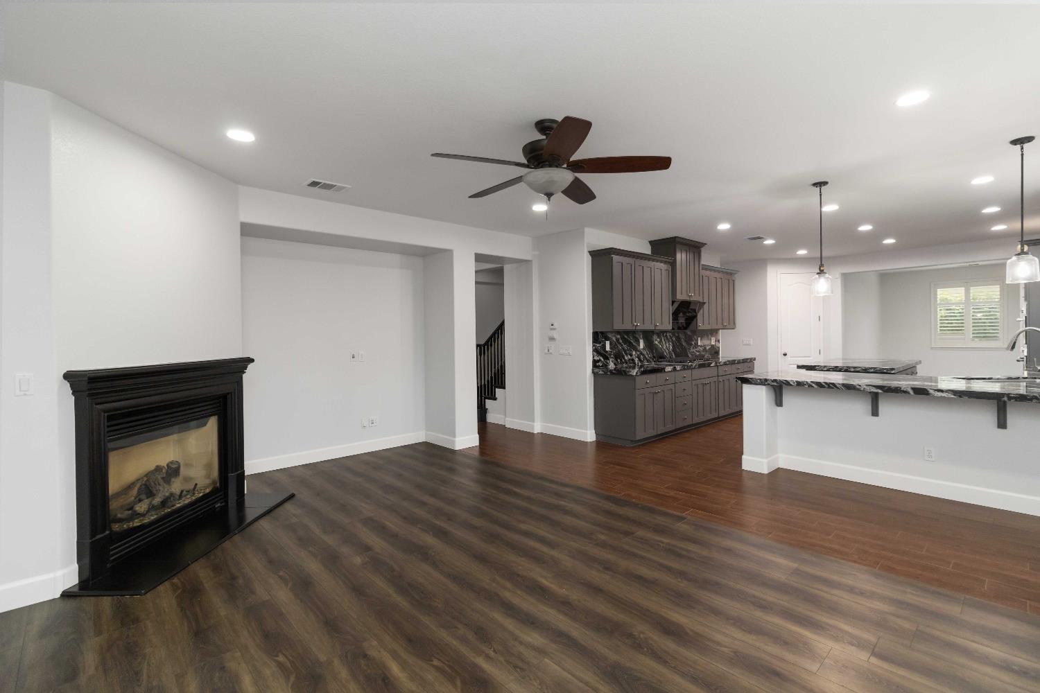 2517 Guadalajara Dr, Modesto, CA 95355