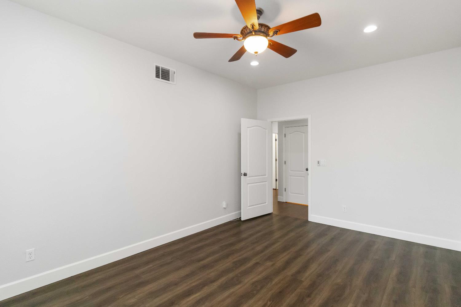 2517 Guadalajara Dr, Modesto, CA 95355