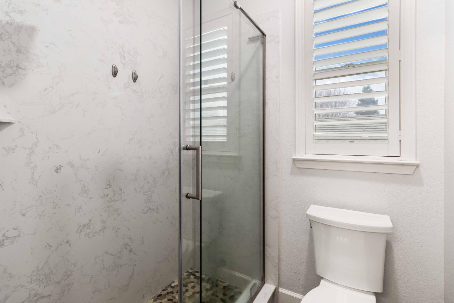 2517 Guadalajara Dr, Modesto, CA 95355