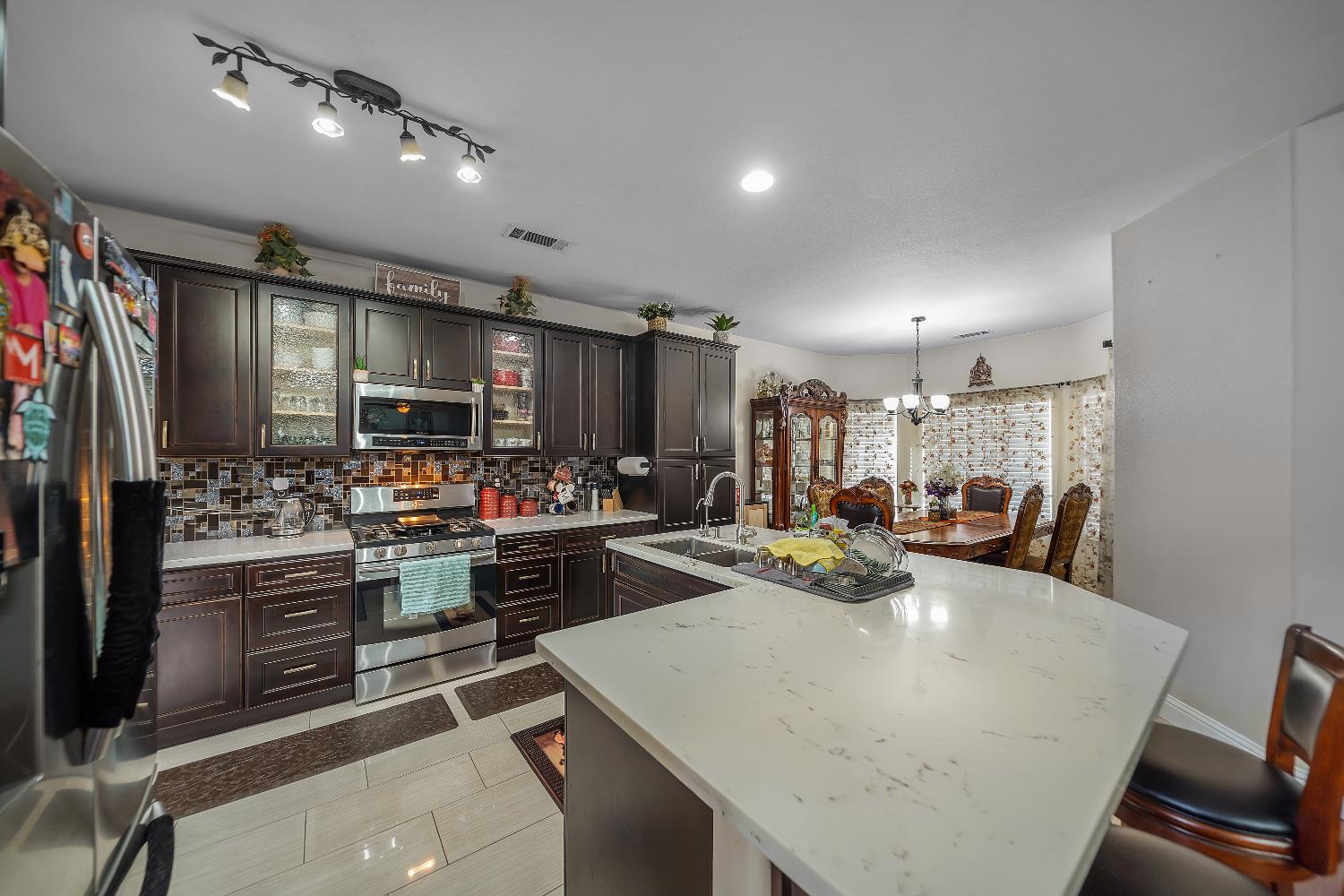 1114 Kay Cir, Turlock, CA 95382