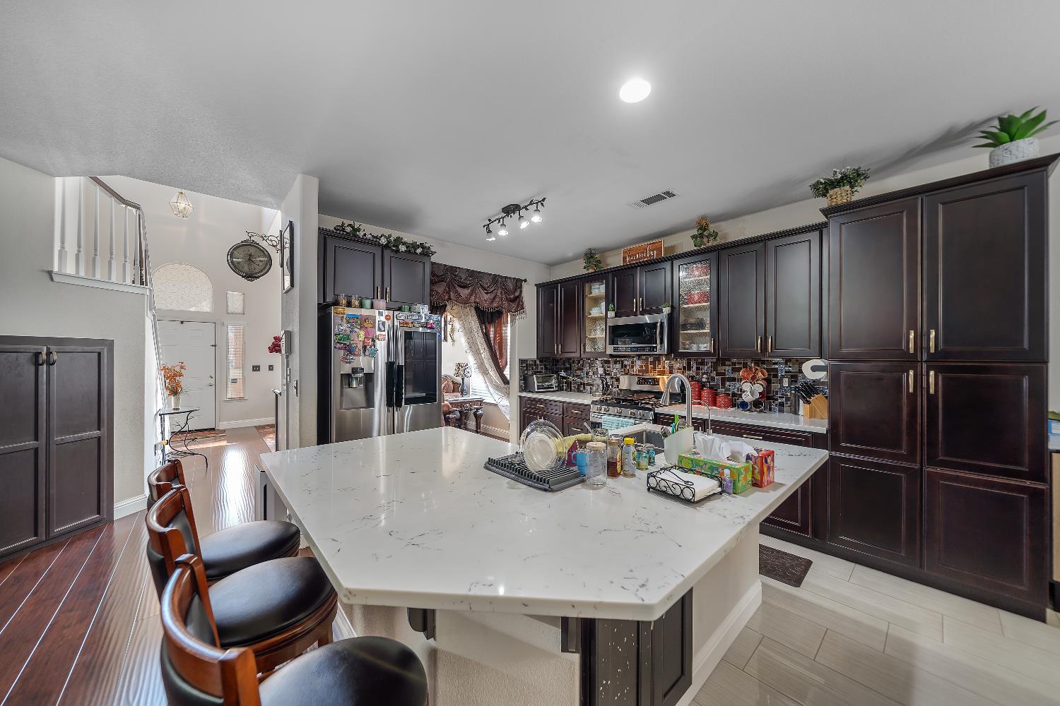 1114 Kay Cir, Turlock, CA 95382