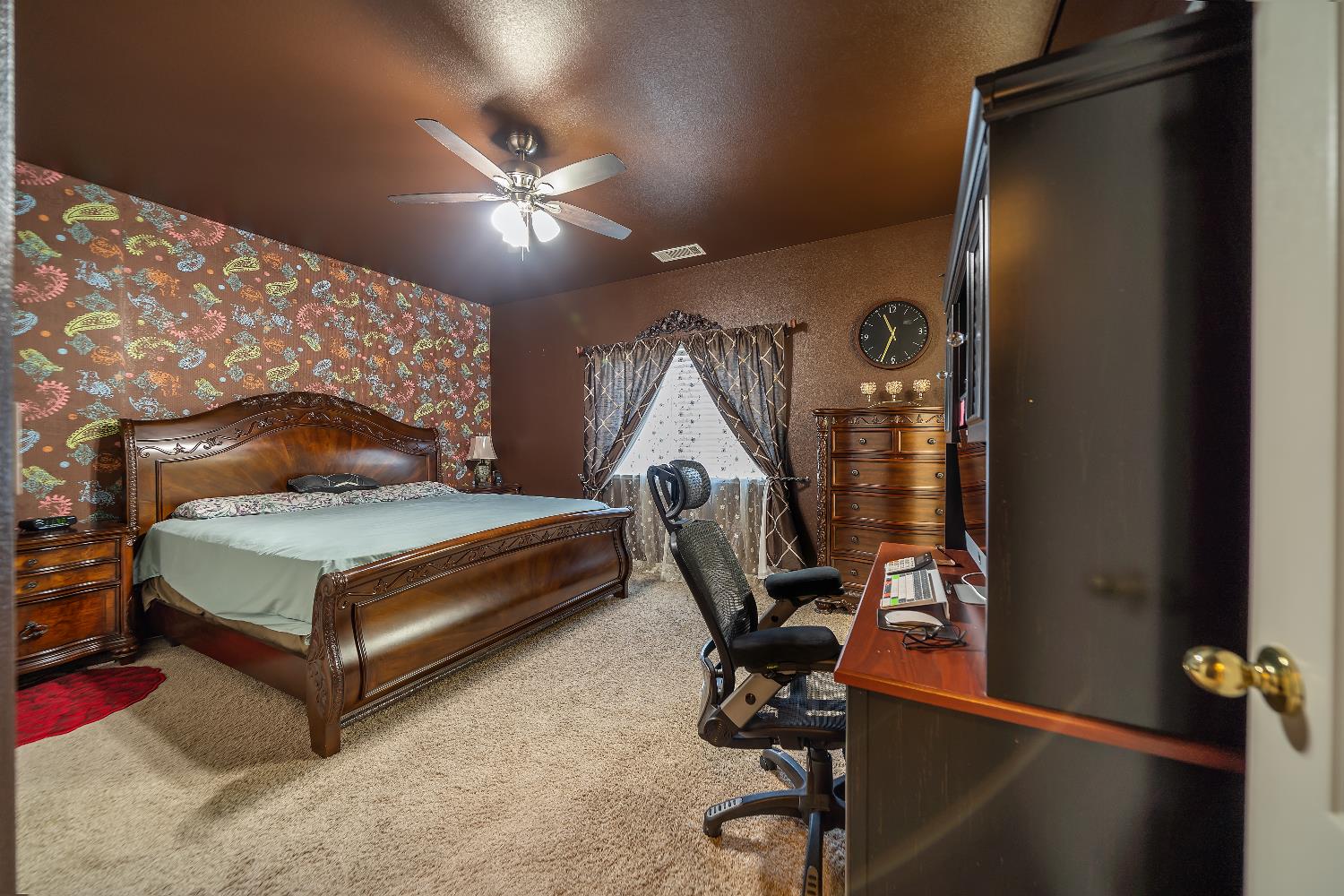 1114 Kay Cir, Turlock, CA 95382