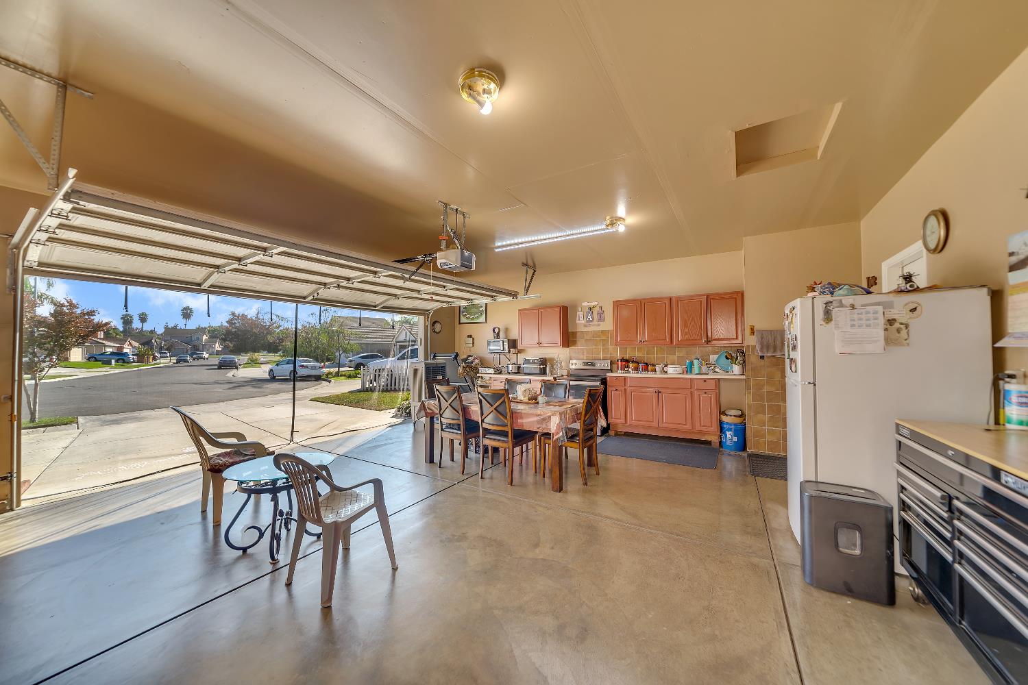 1114 Kay Cir, Turlock, CA 95382