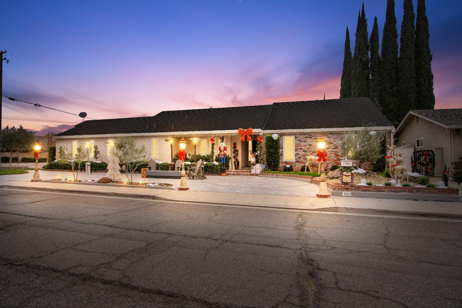 1580 Michael Way, Turlock, CA 95382