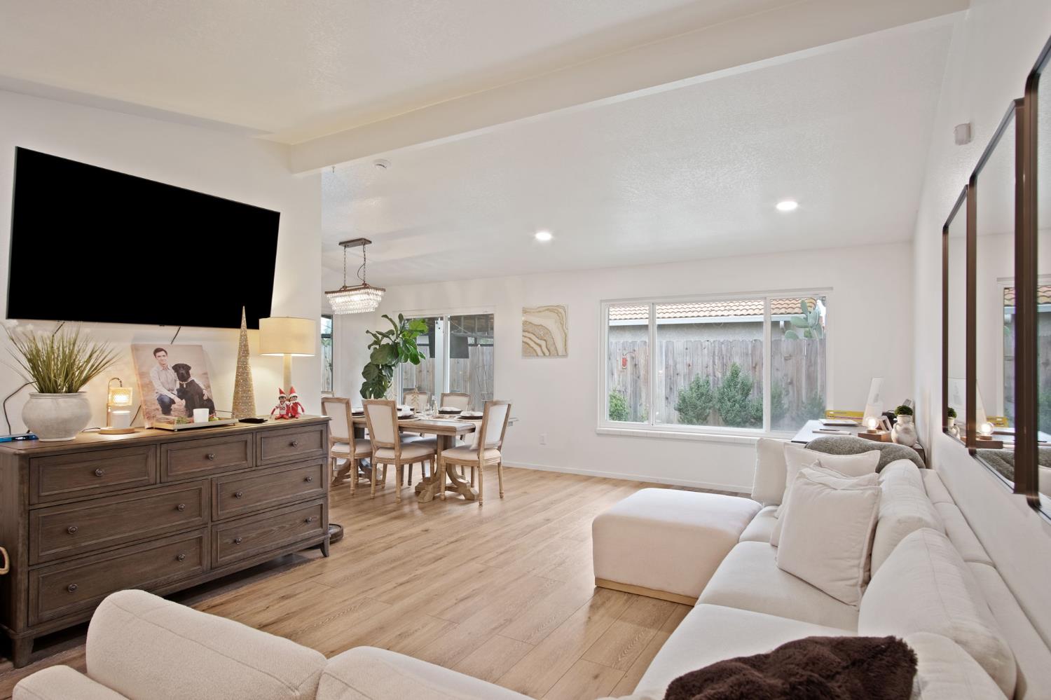 1580 Michael Way, Turlock, CA 95382