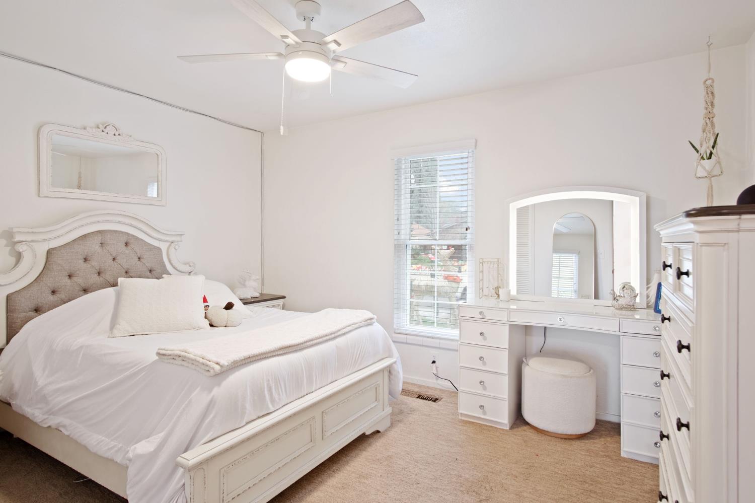 1580 Michael Way, Turlock, CA 95382