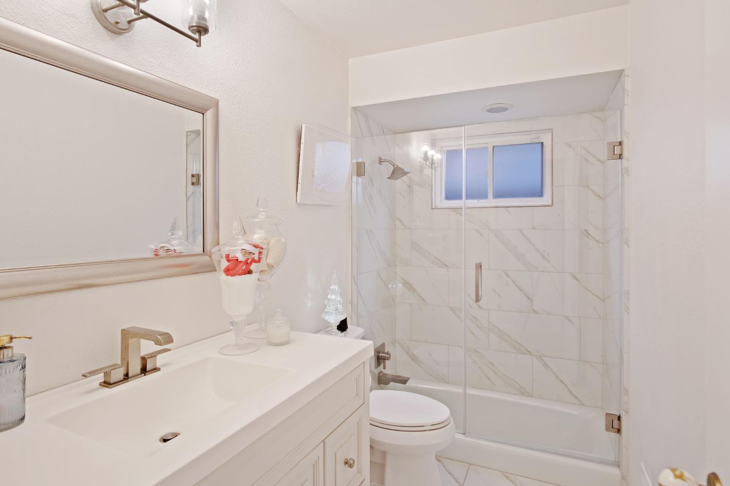 1580 Michael Way, Turlock, CA 95382