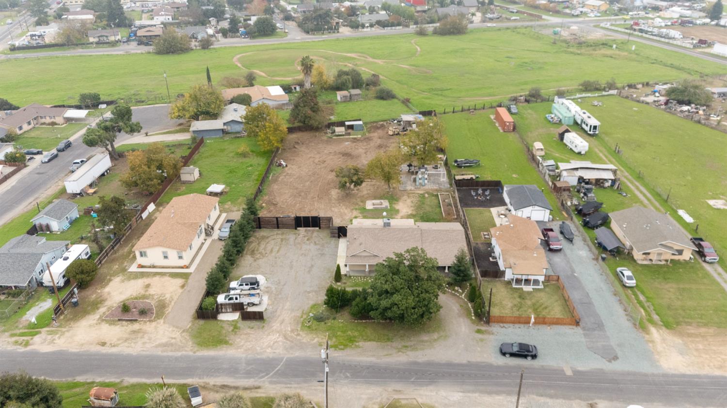 960 Elma St, Hickman, CA 95323