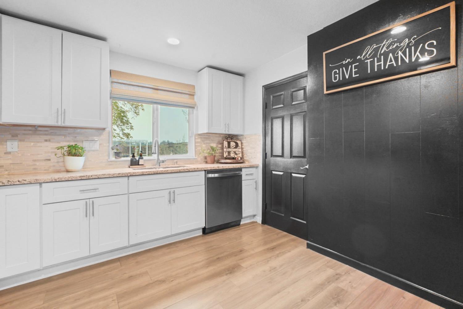 960 Elma St, Hickman, CA 95323