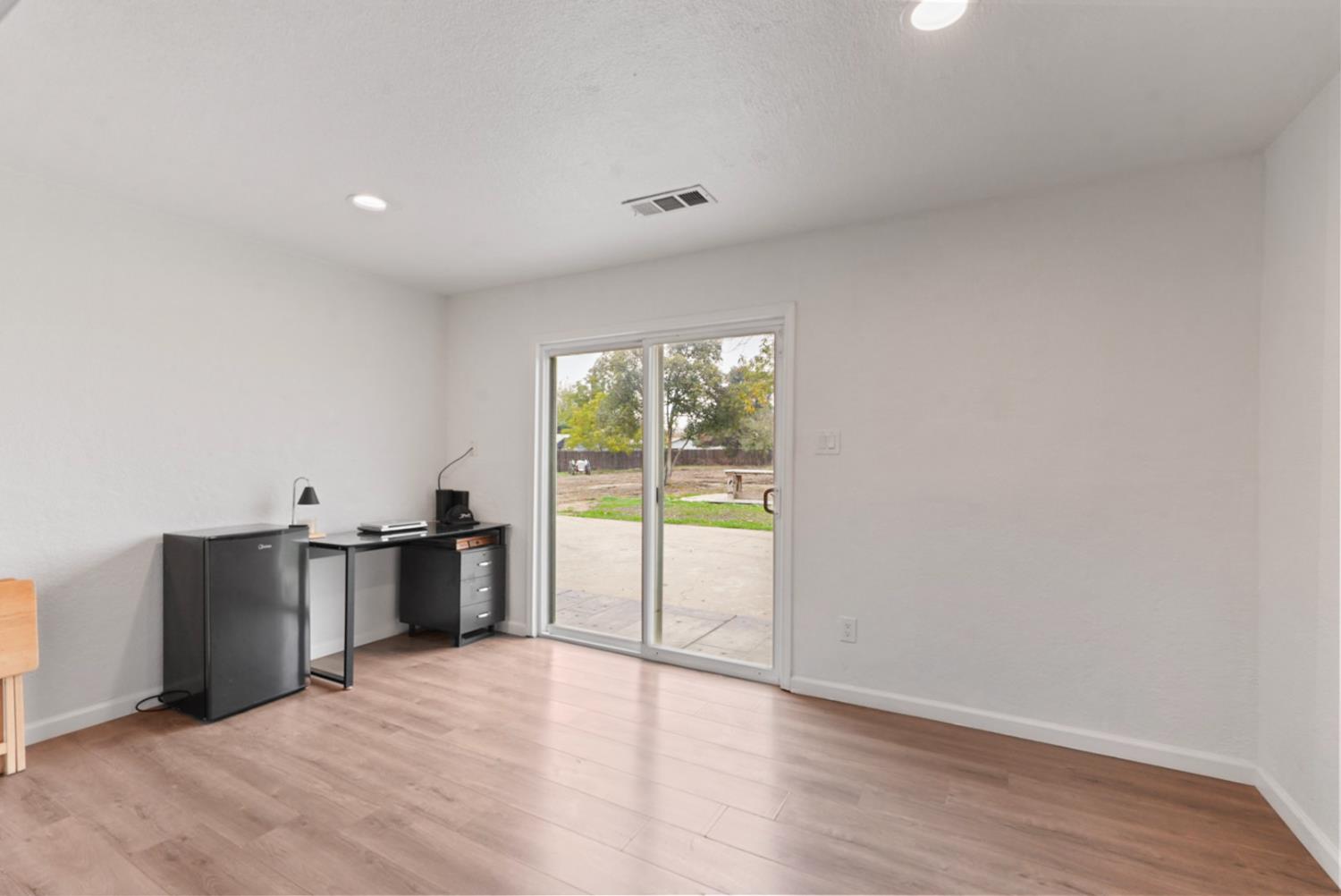 960 Elma St, Hickman, CA 95323