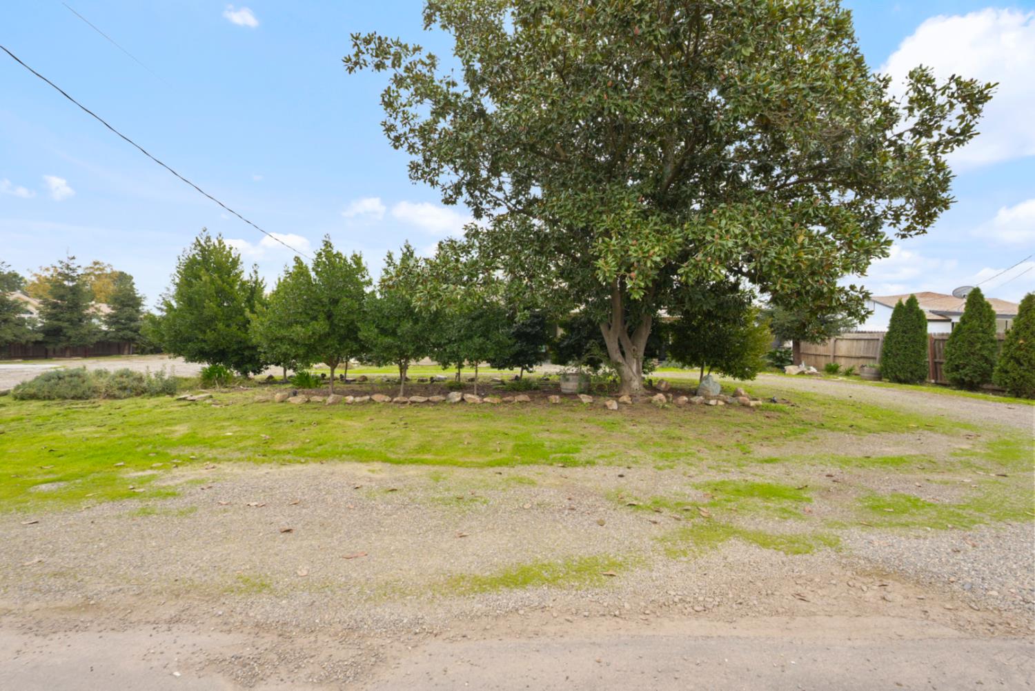 960 Elma St, Hickman, CA 95323