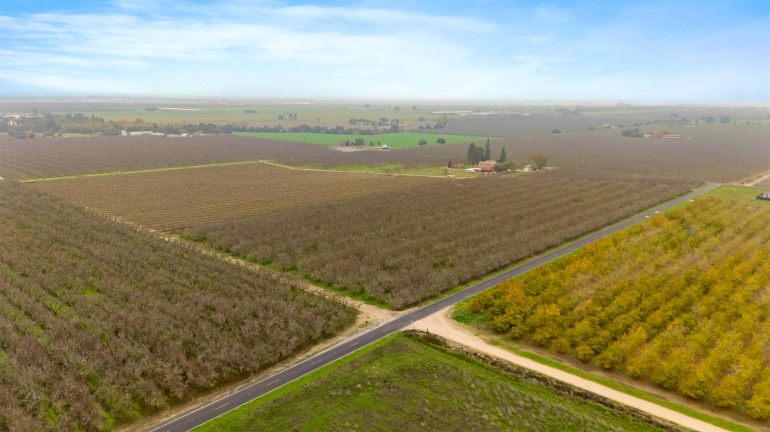 16221 Carrolton Rd, Escalon, CA 95320