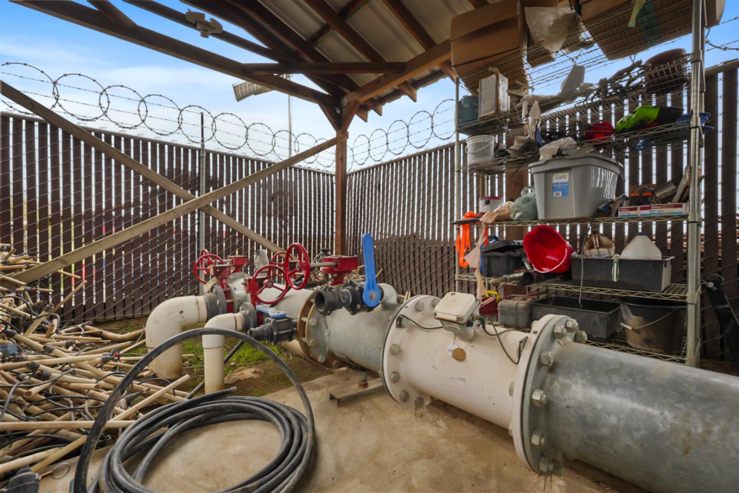 16221 Carrolton Rd, Escalon, CA 95320