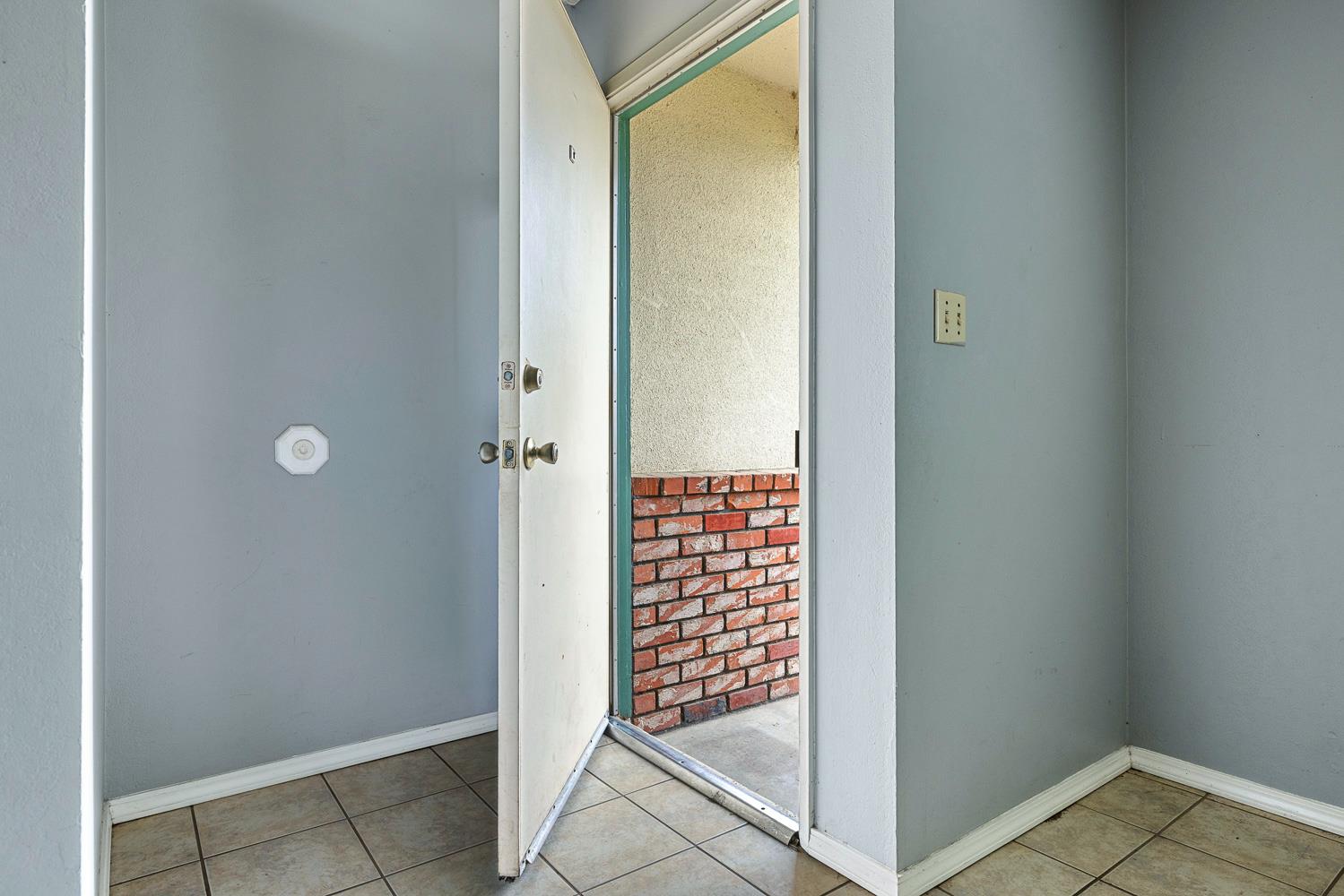 21234 S Feland Ave, Riverdale, CA 93656