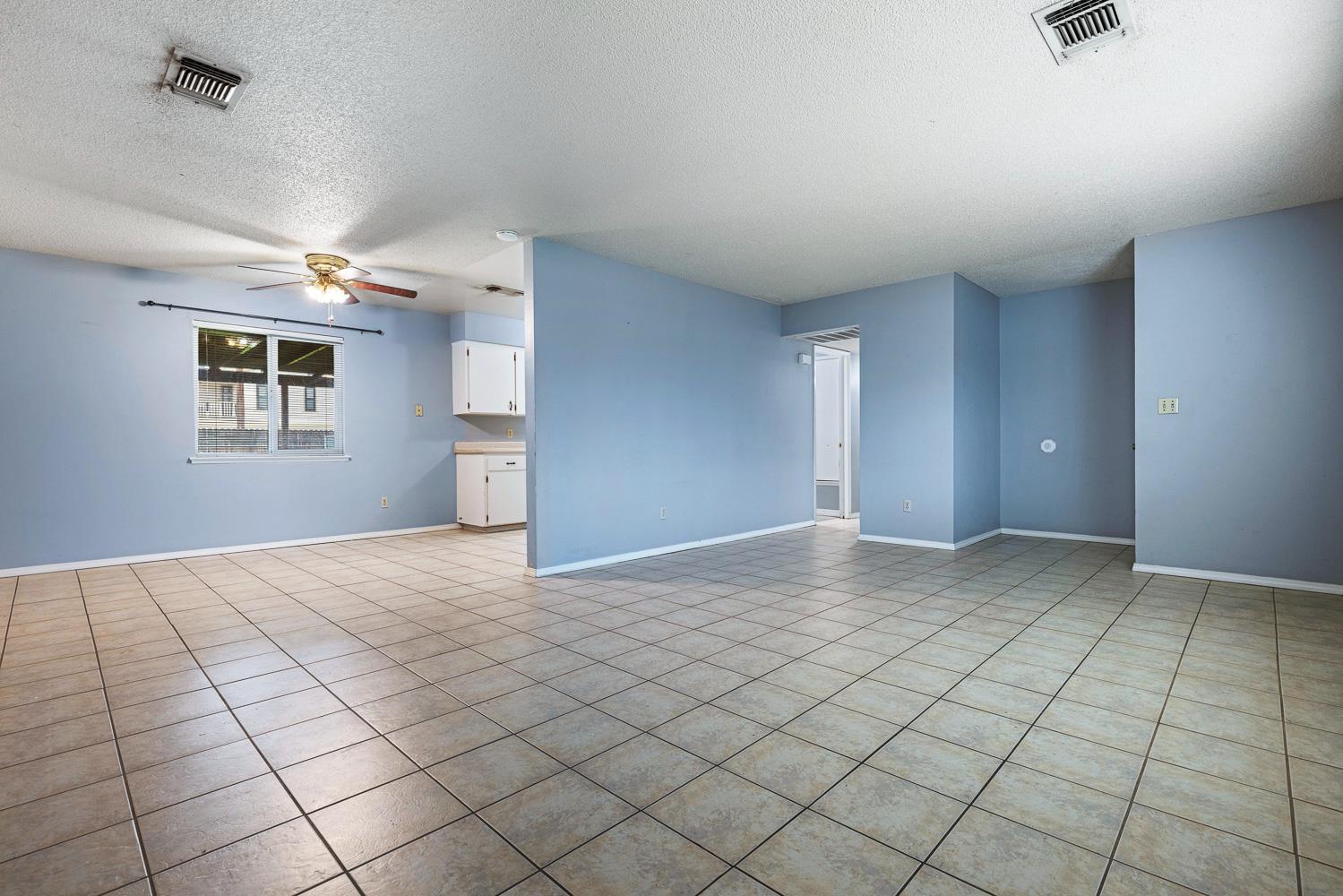 21234 S Feland Ave, Riverdale, CA 93656