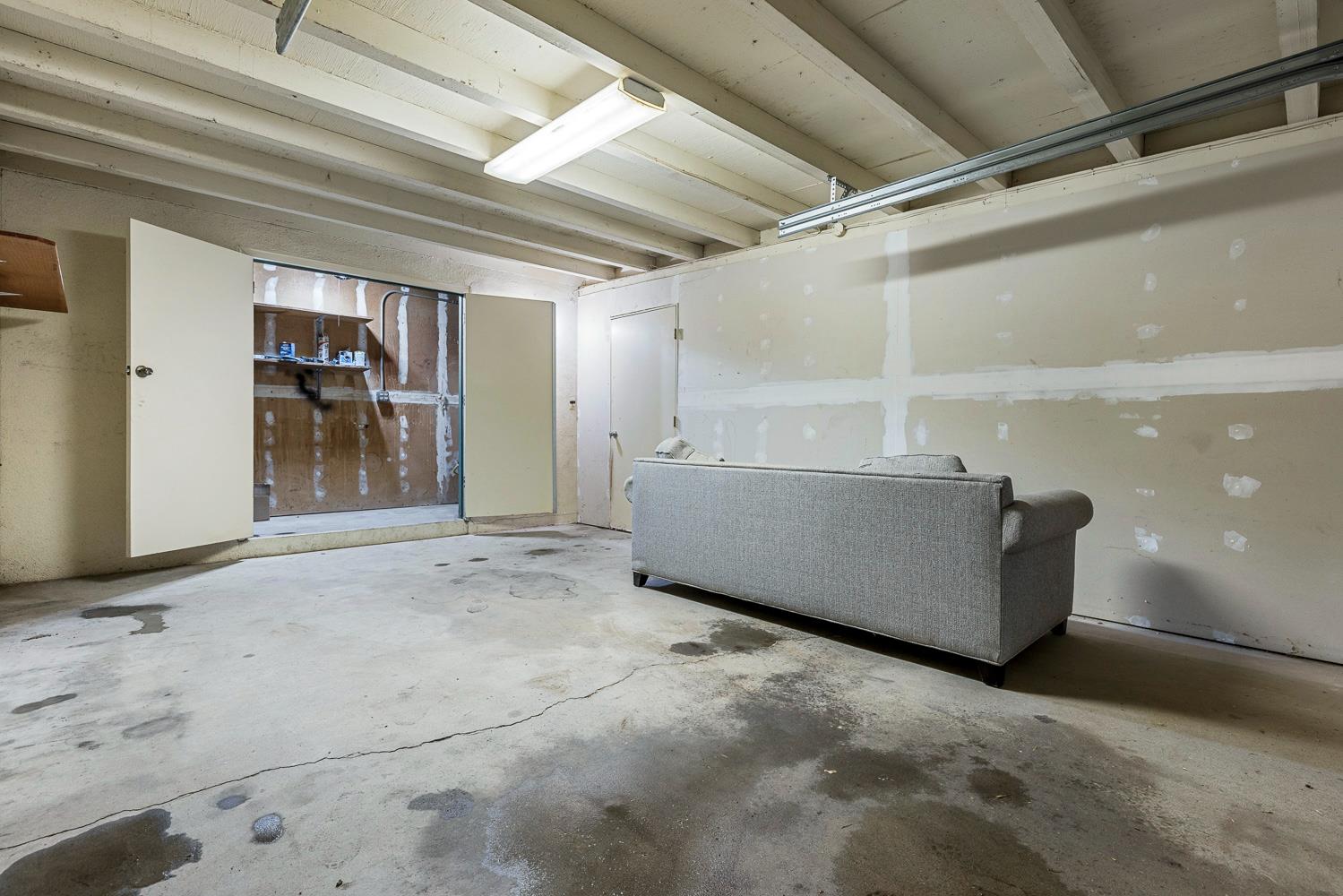 21234 S Feland Ave, Riverdale, CA 93656