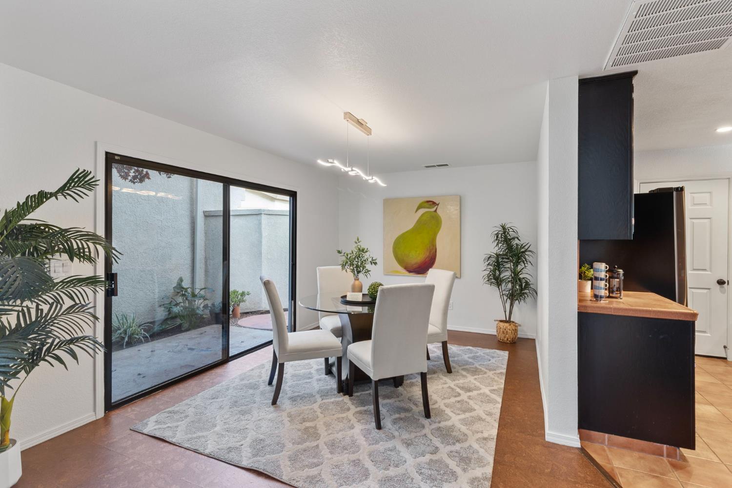 1168 Copper Cottage Ln, Modesto, CA 95355