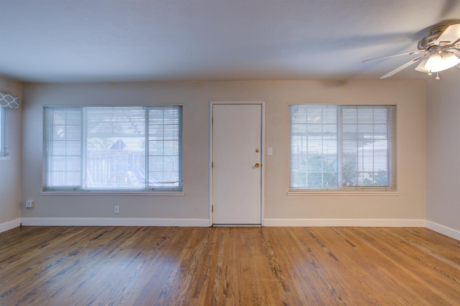 2126 Monticello Ave, Modesto, CA 95350