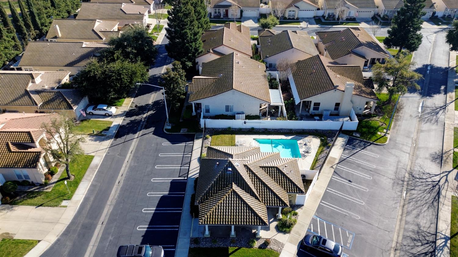 130 Little Johns Creek Dr, Oakdale, CA 95361