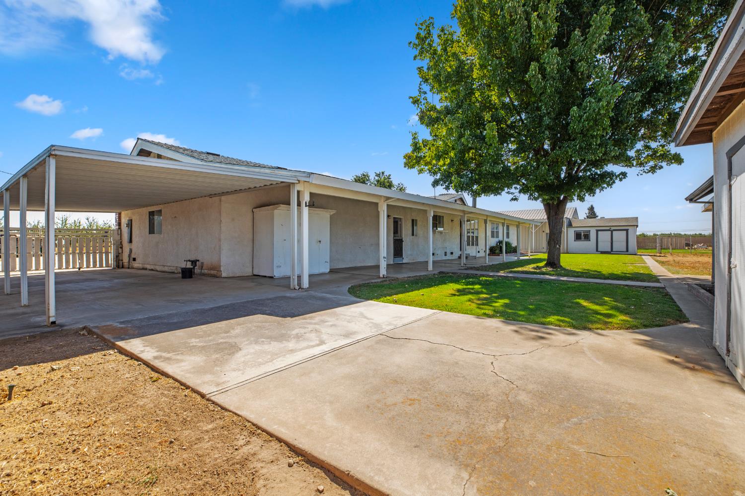 10680 Cleveland Ave, Oakdale, CA 95361