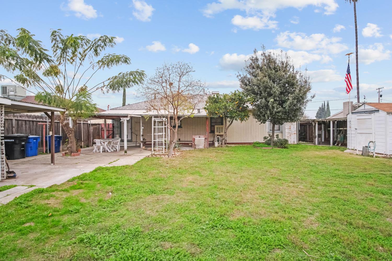 2202 6th St, Ceres, CA 95307