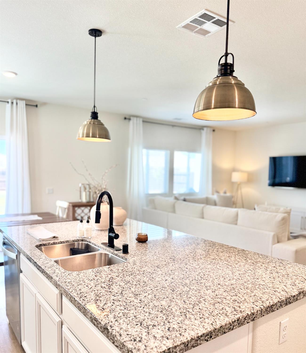 2633 Coolidge, Manteca, CA 95337