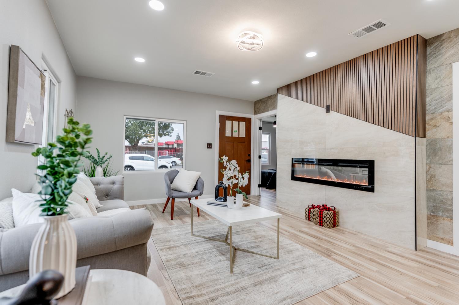 136 N Acacia Ave, Ripon, CA 95366