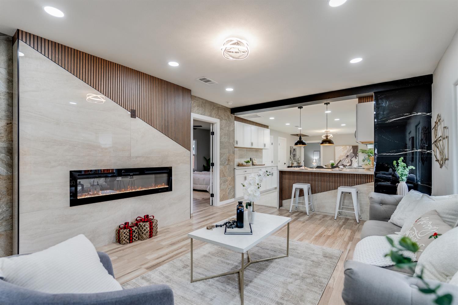 136 N Acacia Ave, Ripon, CA 95366