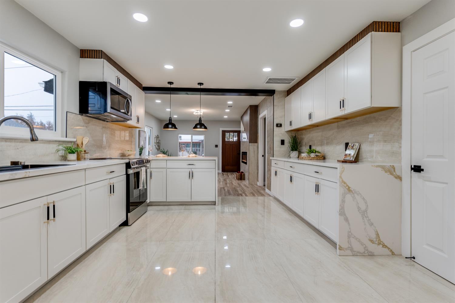 136 N Acacia Ave, Ripon, CA 95366