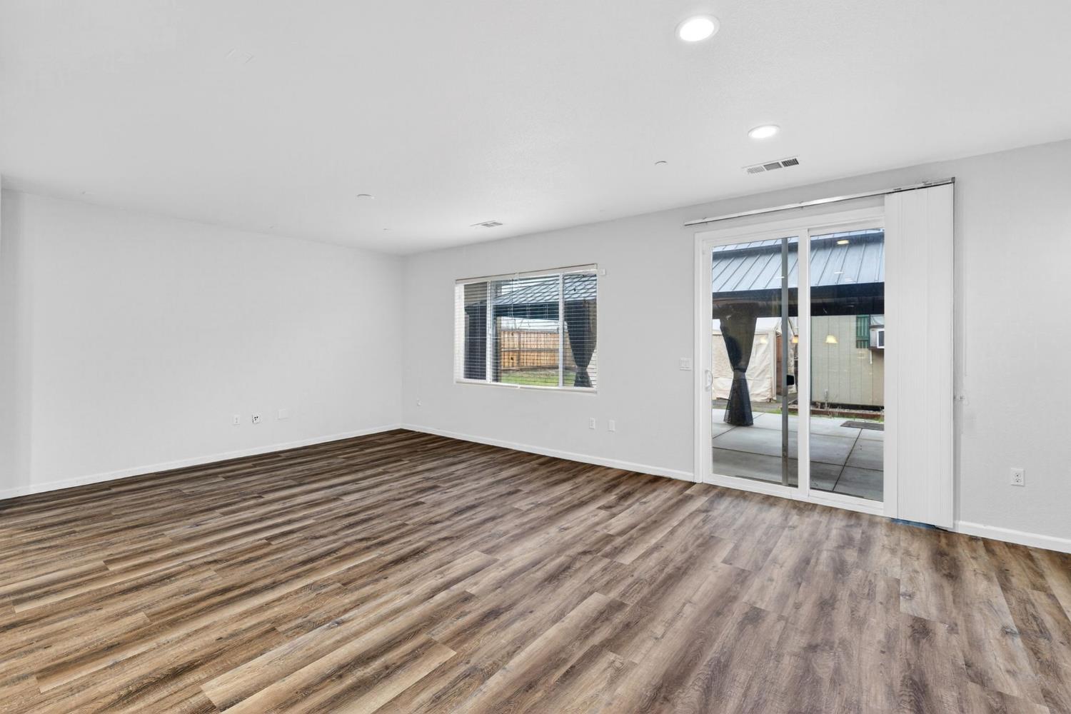 9659 Cabernet Ct, Patterson, CA 95363