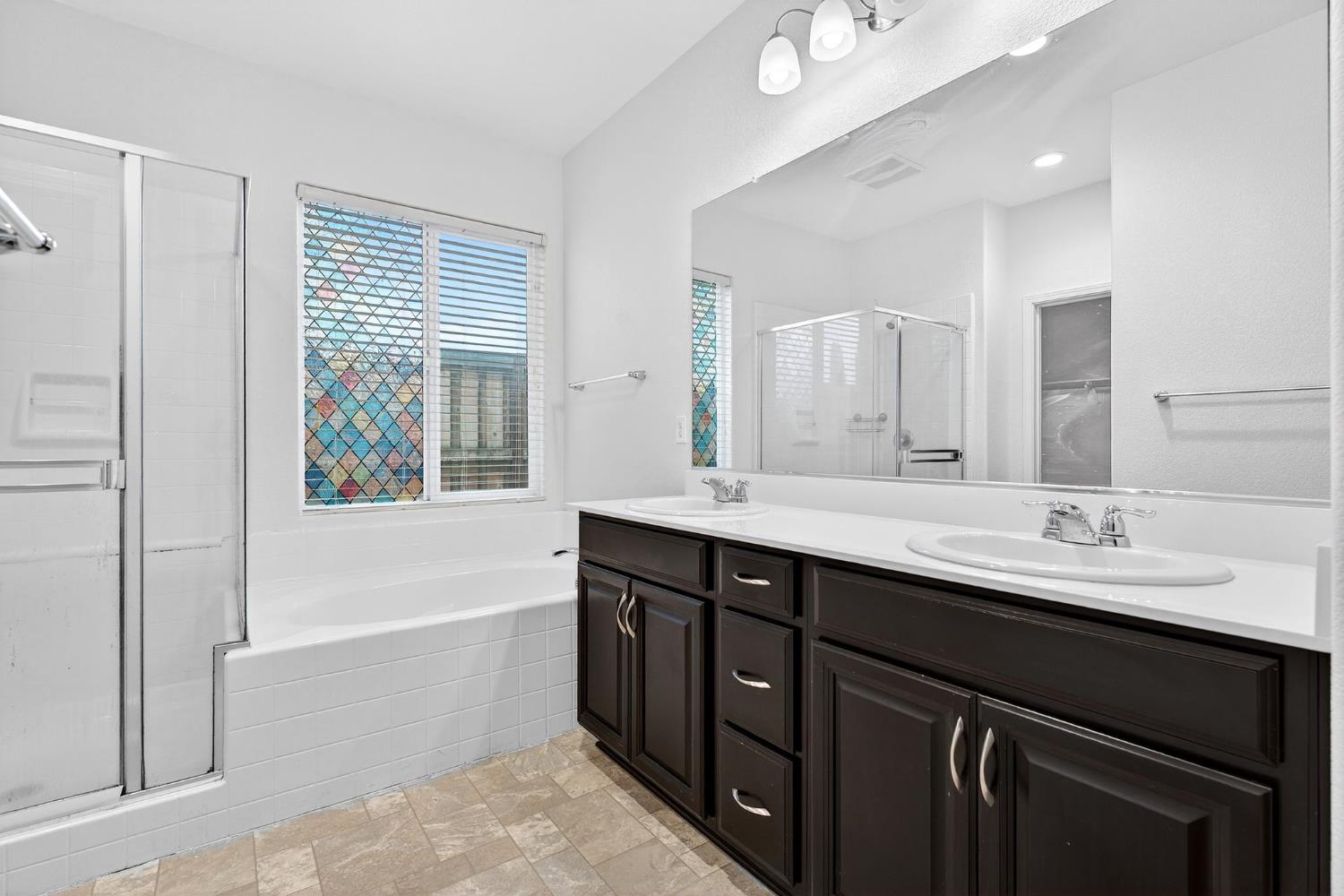 9659 Cabernet Ct, Patterson, CA 95363