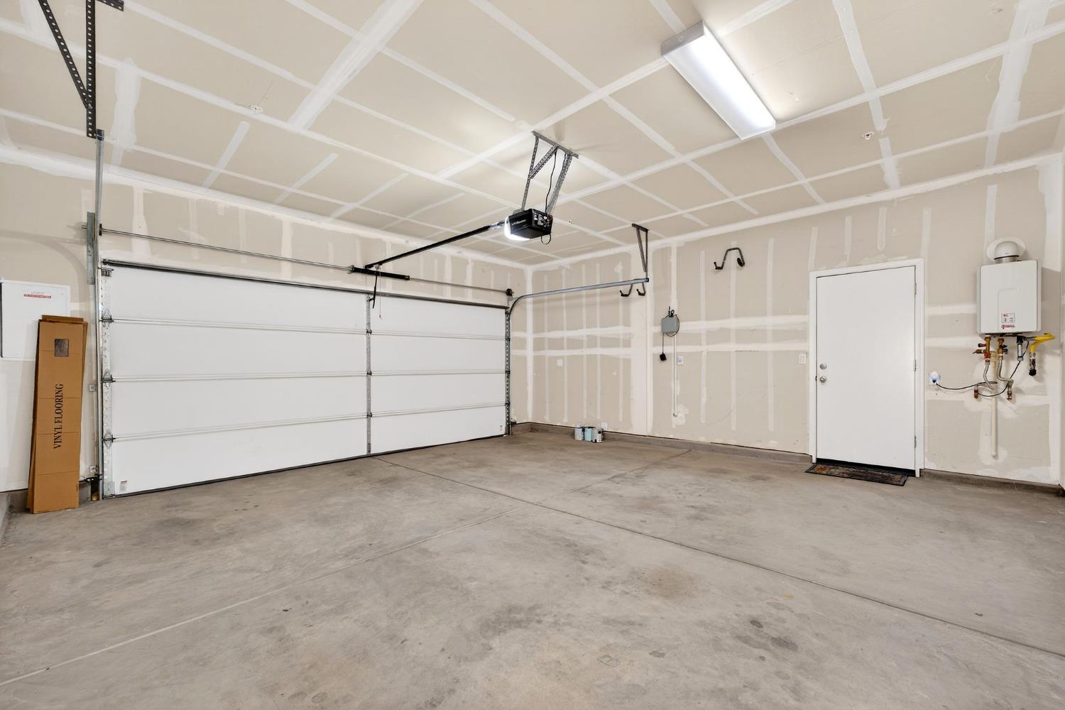 9659 Cabernet Ct, Patterson, CA 95363