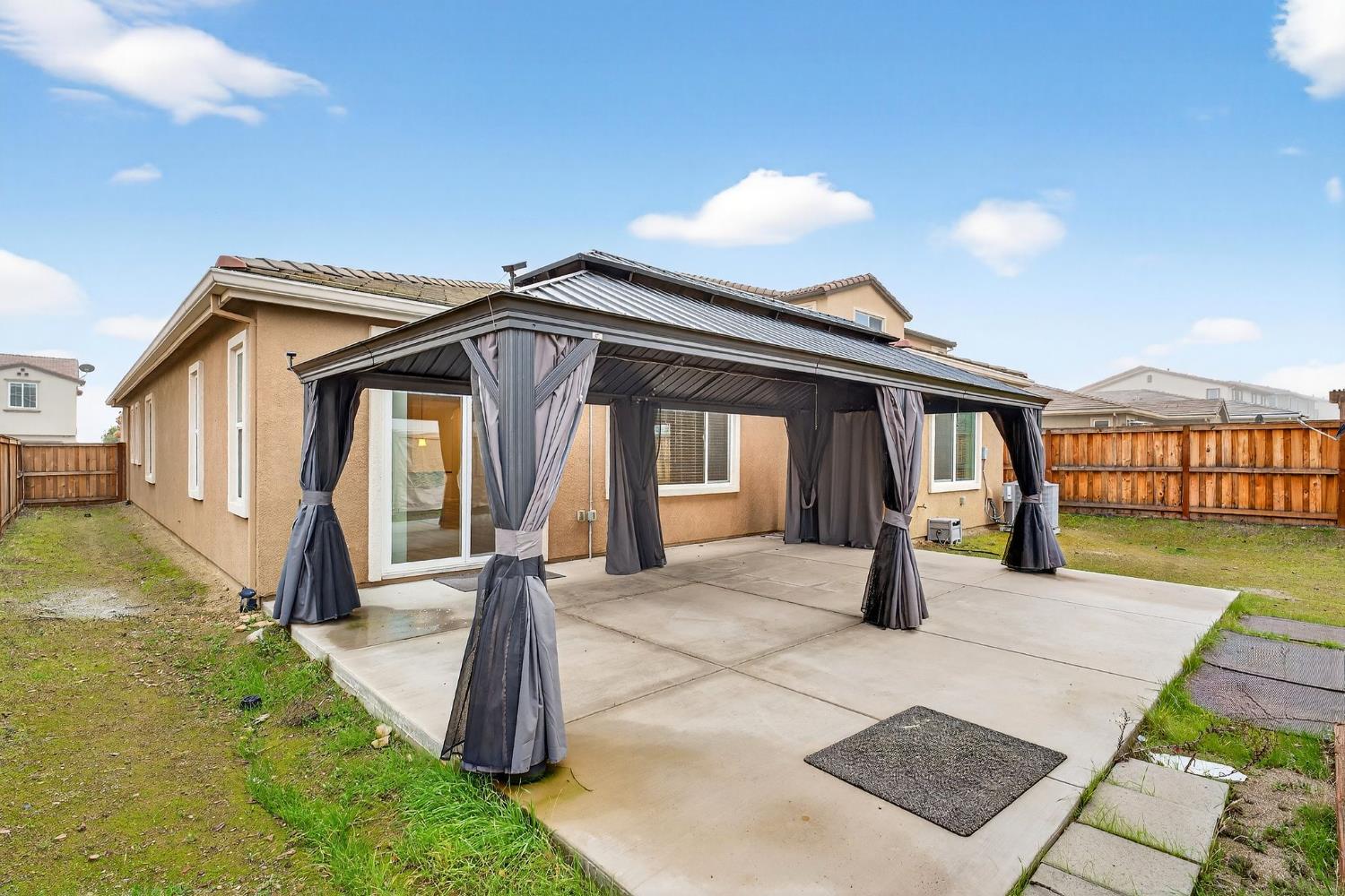 9659 Cabernet Ct, Patterson, CA 95363