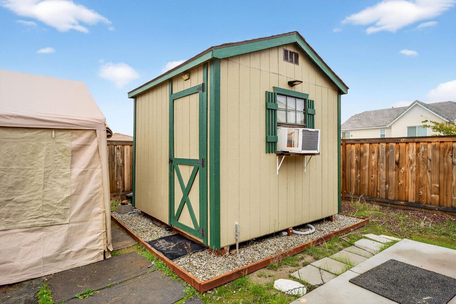 9659 Cabernet Ct, Patterson, CA 95363