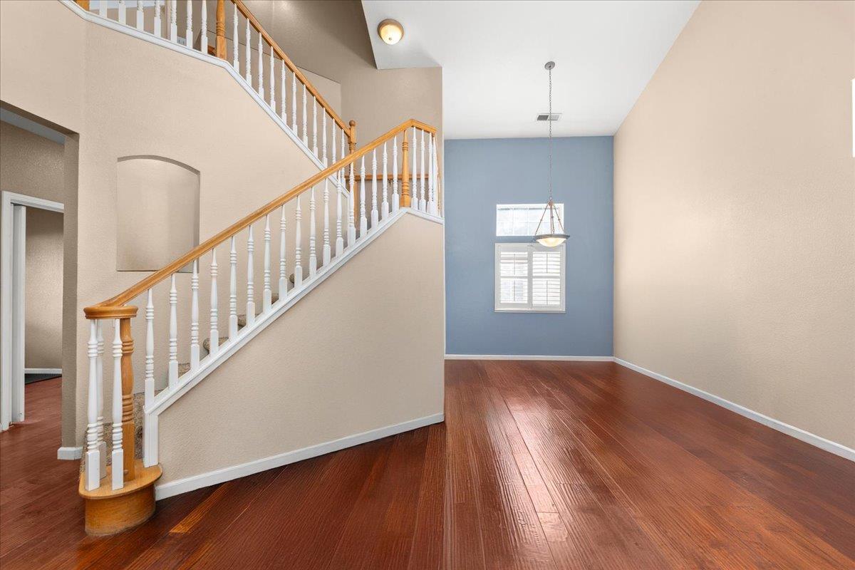 342 Sunnyhill Dr, Turlock, CA 95382