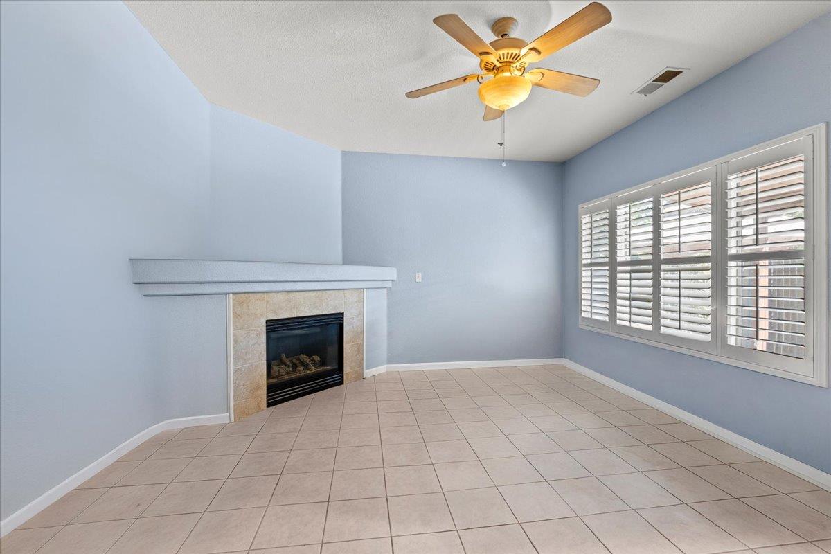 342 Sunnyhill Dr, Turlock, CA 95382