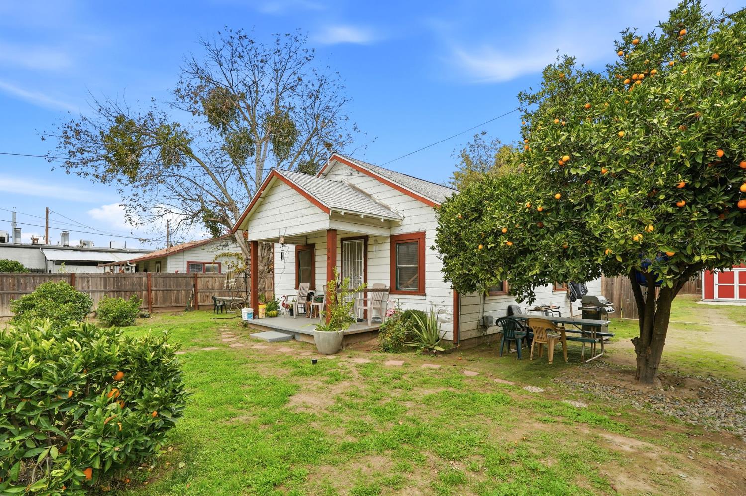 861 Wayside Dr, Turlock, CA 95380