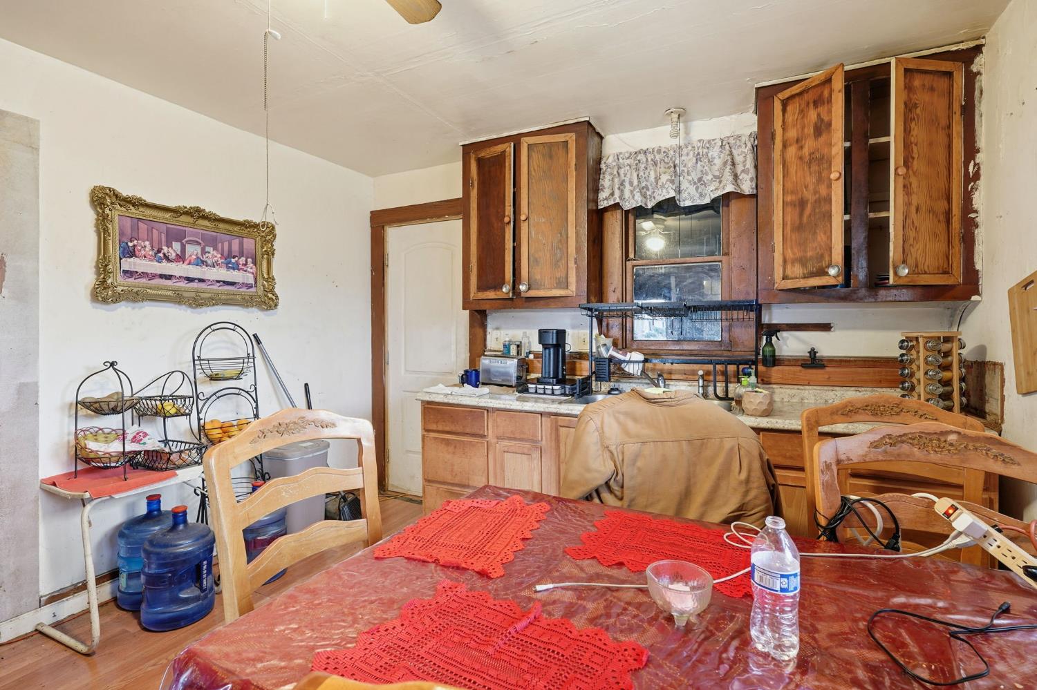 861 Wayside Dr, Turlock, CA 95380