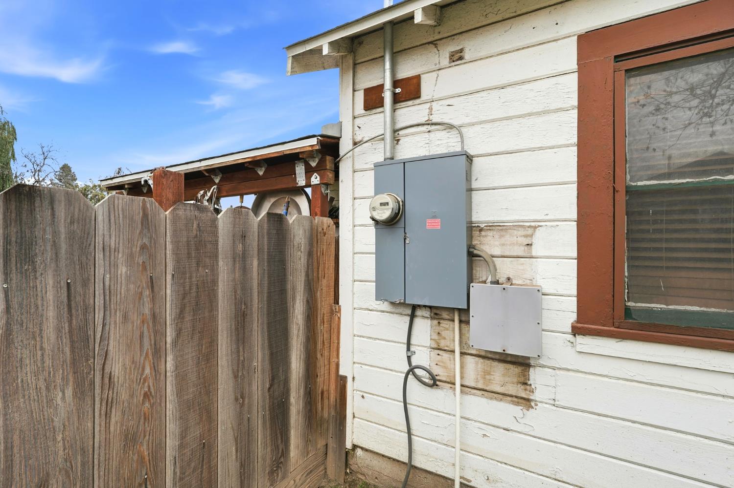 861 Wayside Dr, Turlock, CA 95380