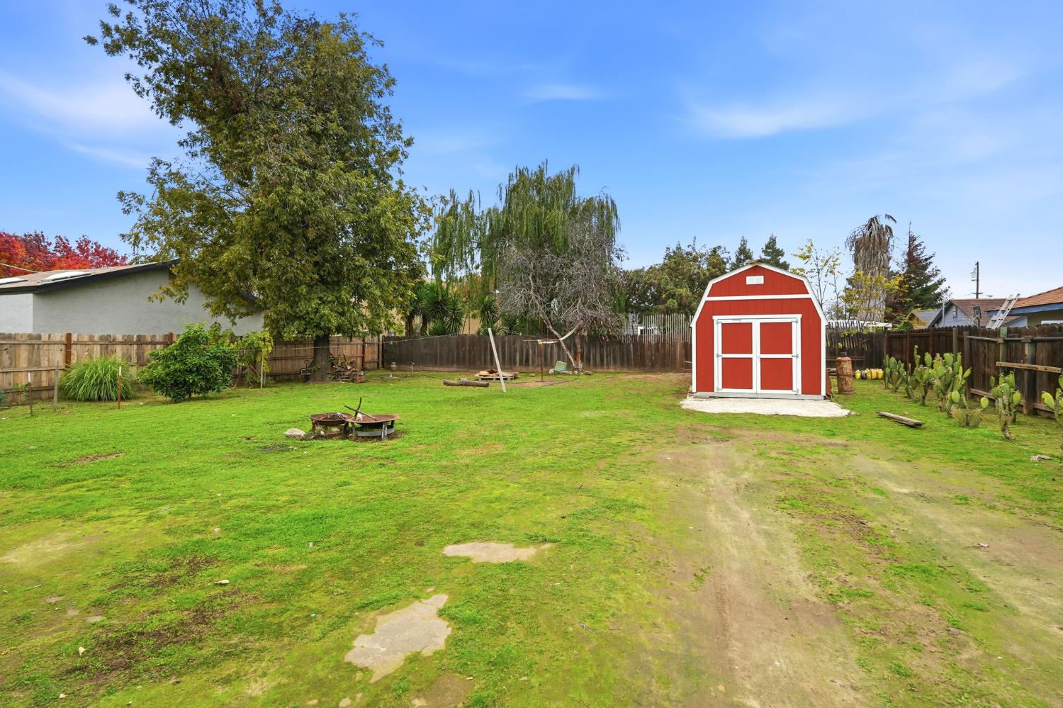 861 Wayside Dr, Turlock, CA 95380