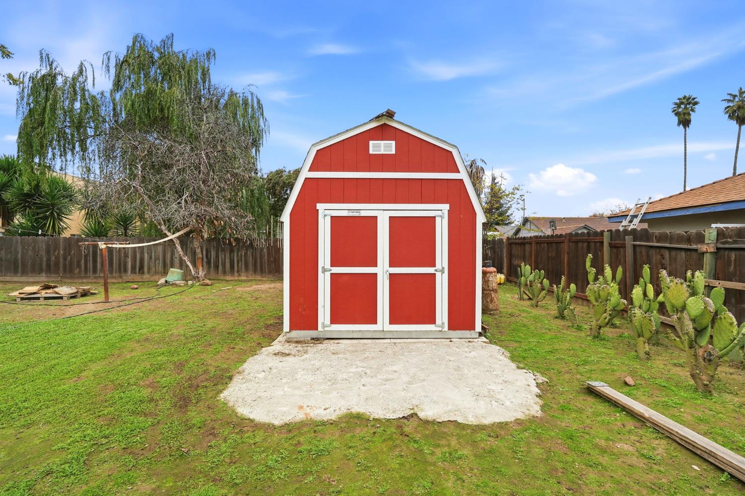 861 Wayside Dr, Turlock, CA 95380