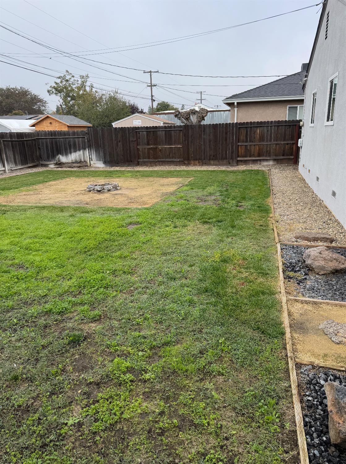 423 Park Ave, Manteca, CA 95337