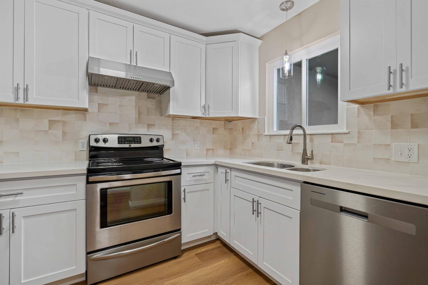 805 Tully Rd #5, Modesto, CA 95350