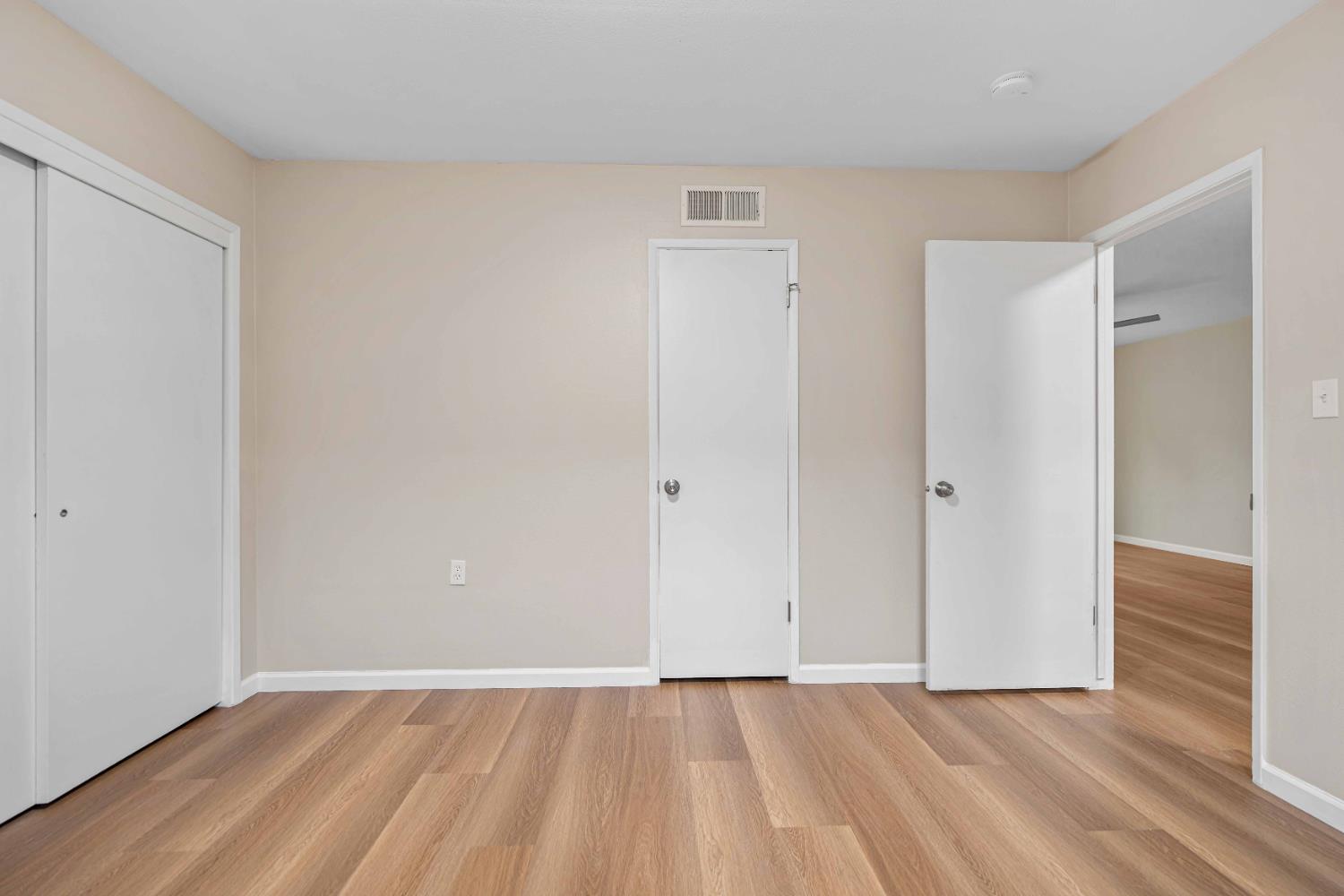 805 Tully Rd #5, Modesto, CA 95350